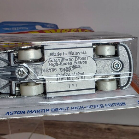 Hot Wheels Die-Cast Car Collection: 68 Lotus Type 49 Dimachinni Veloce & Aston M - Picture 11 of 16